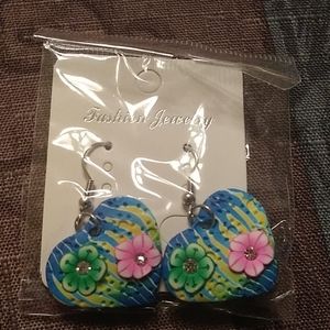 Brand new dangle earrings